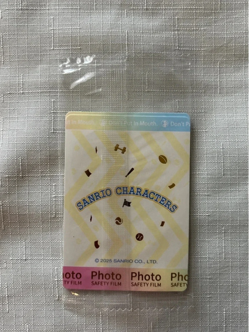 x1 Sanrio promo pack hit trading card + 1 sealed booster